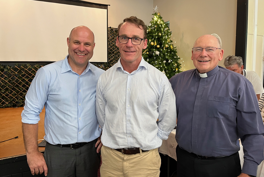 Dr Browning AM visiting Living Hope Anglican Church